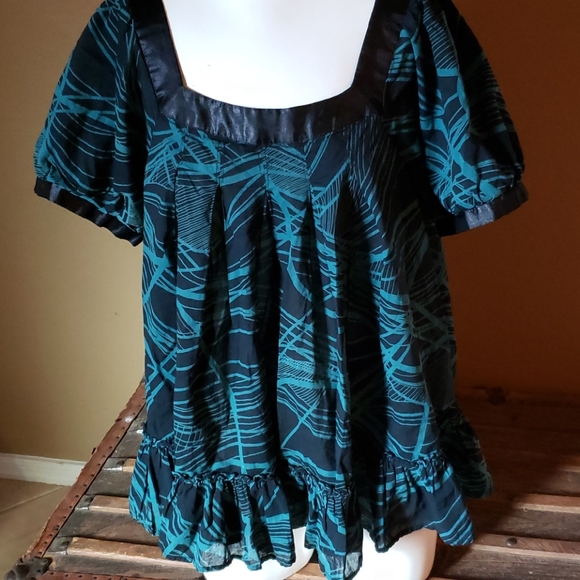 Black and blue cotton peplum blouse 💥 - Picture 2 of 4